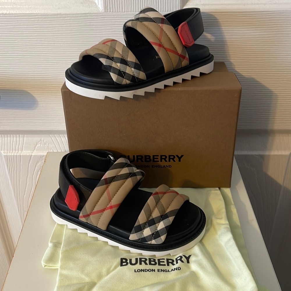 New Kids Burberry Brewster Check sport sandal size 27EU